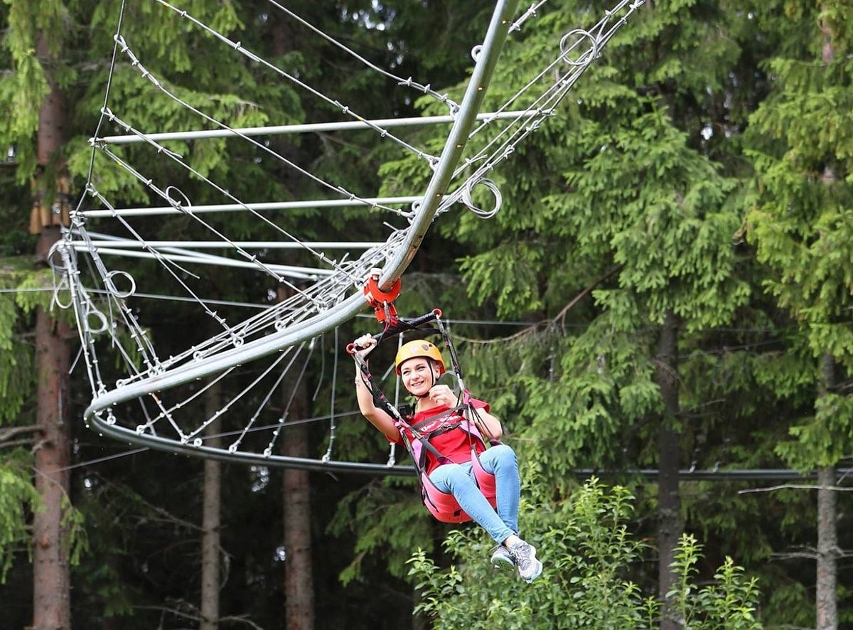 ROLLER COASTER ZIPLINE