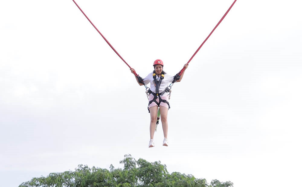 HUMAN BUNGEE SLING SHOT