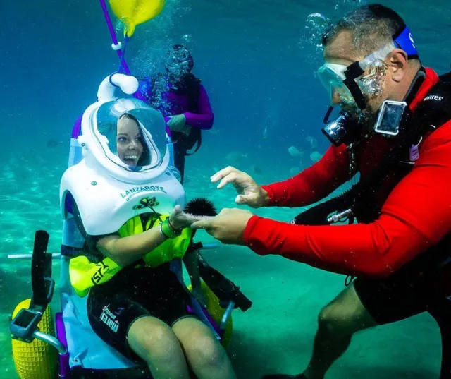 INDOOR SCUBA DIVING